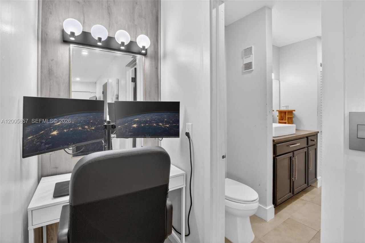 2360 Bayberry Dr, Unit 2360, Pembroke Pines, FL 33024 Photo