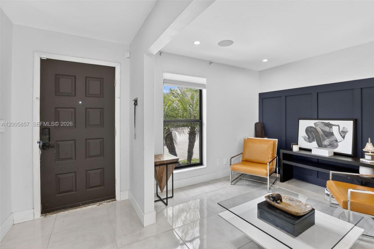 2360 Bayberry Dr, Unit 2360, Pembroke Pines, FL 33024 Photo