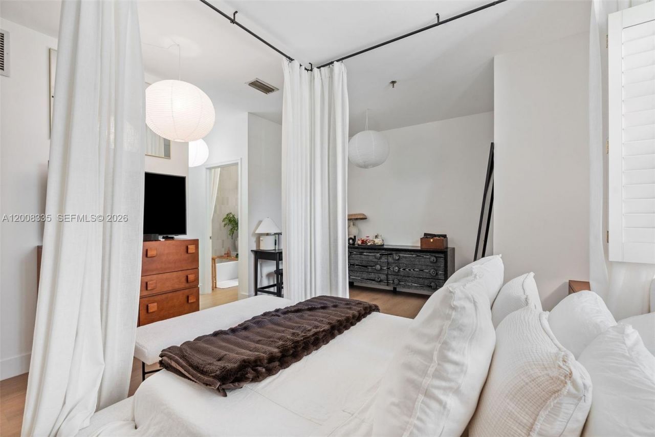721 Biltmore Way, Unit 101, Coral Gables, FL 33134 Photo