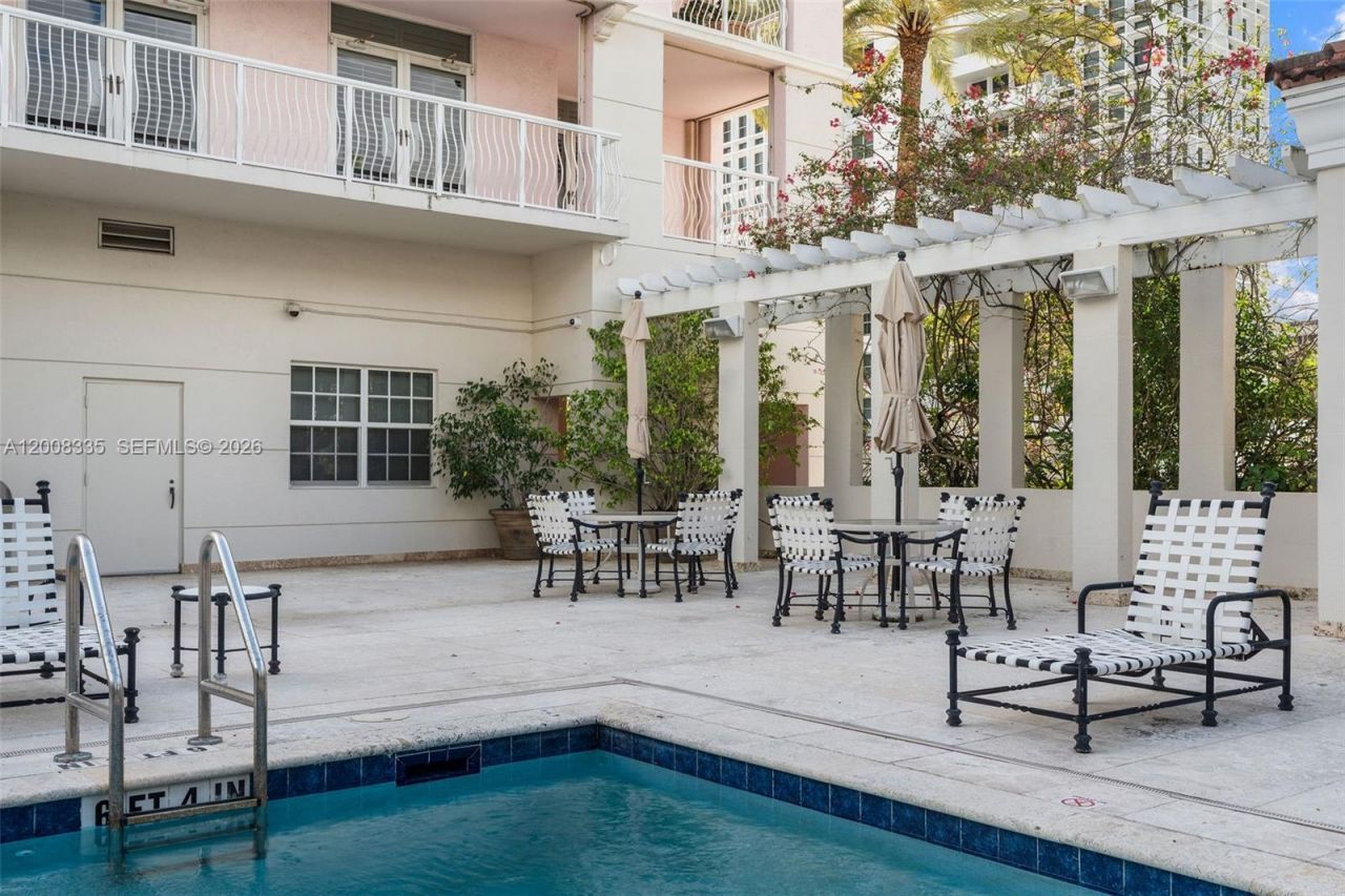 721 Biltmore Way, Unit 101, Coral Gables, FL 33134 Photo
