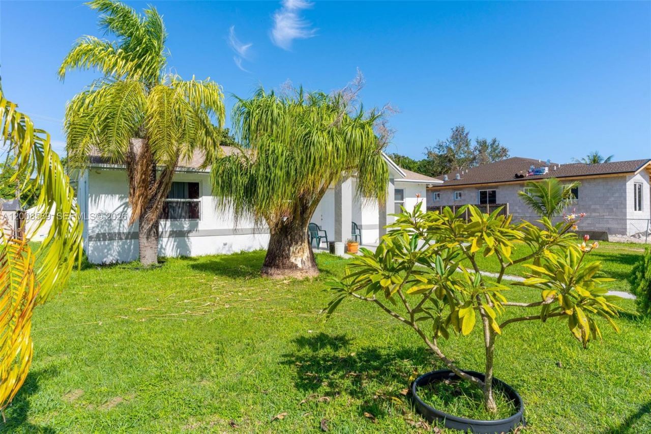 10755 SW 217th St, Miami, FL 33170 Photo