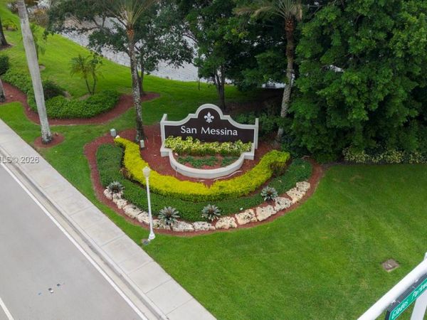 1919 Madeira Dr, Unit 4, Weston, FL 33327