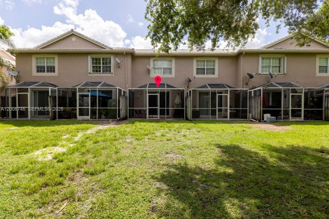 1919 Madeira Dr, Unit 4, Weston, FL 33327 Photo