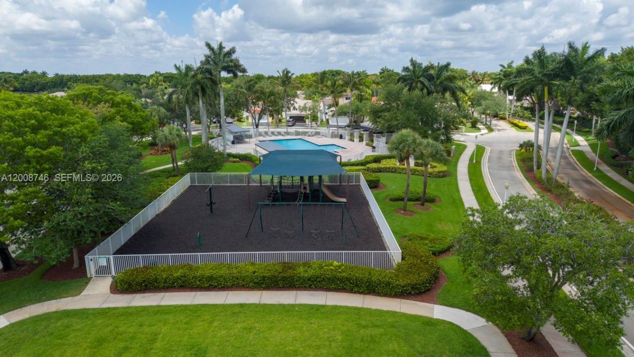 1919 Madeira Dr, Unit 4, Weston, FL 33327 Photo