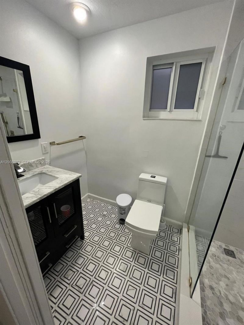 9704 NW 6th Ter, Unit 9704, Miami, FL 33172 Photo