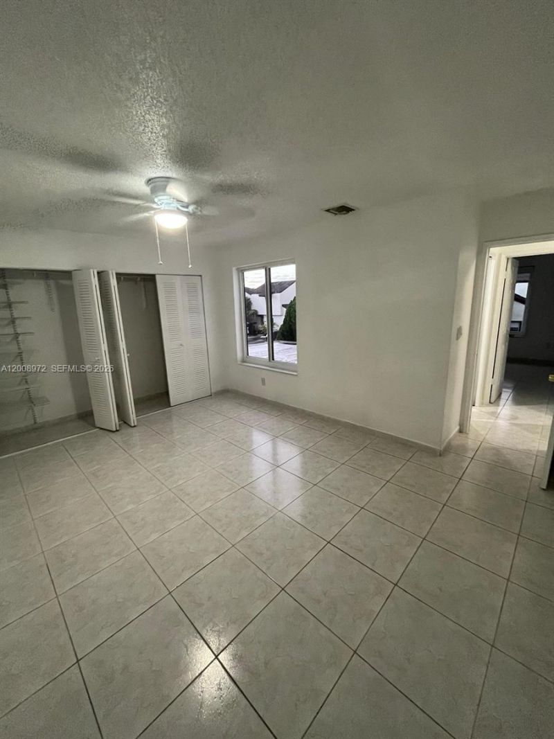 9704 NW 6th Ter, Unit 9704, Miami, FL 33172 Photo