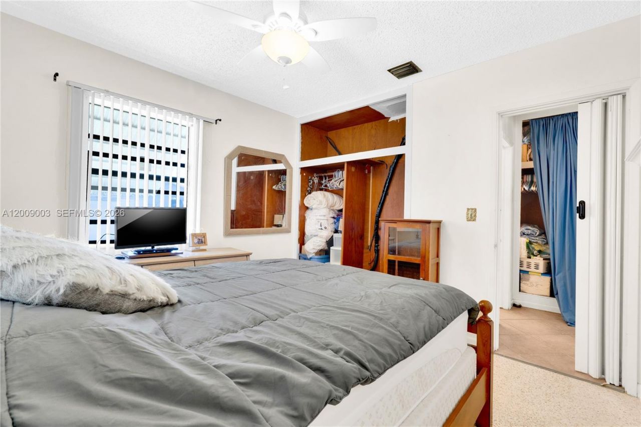 1570 NE 15th St , Homestead, FL 33033 Photo