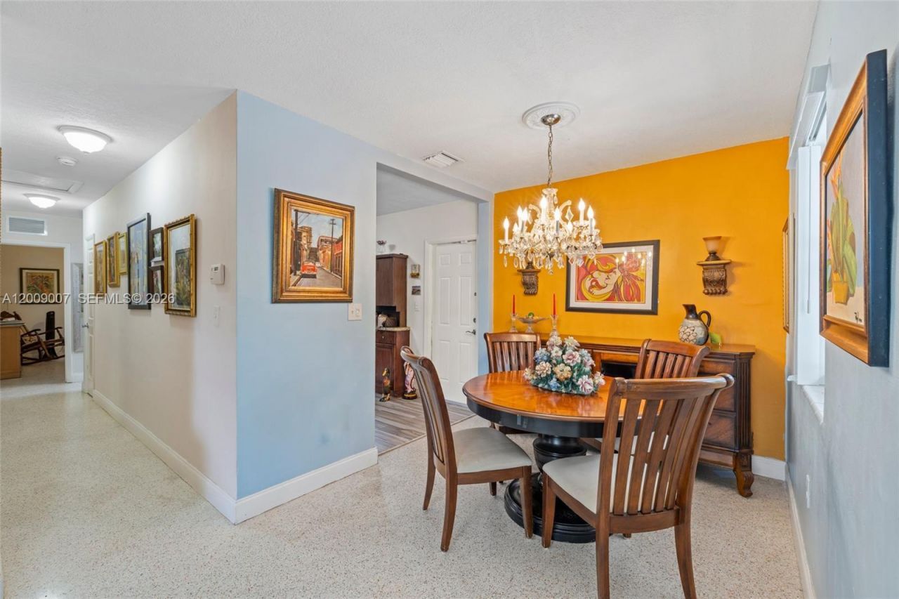 7840 SW 67th Ave, South Miami, FL 33143 Photo