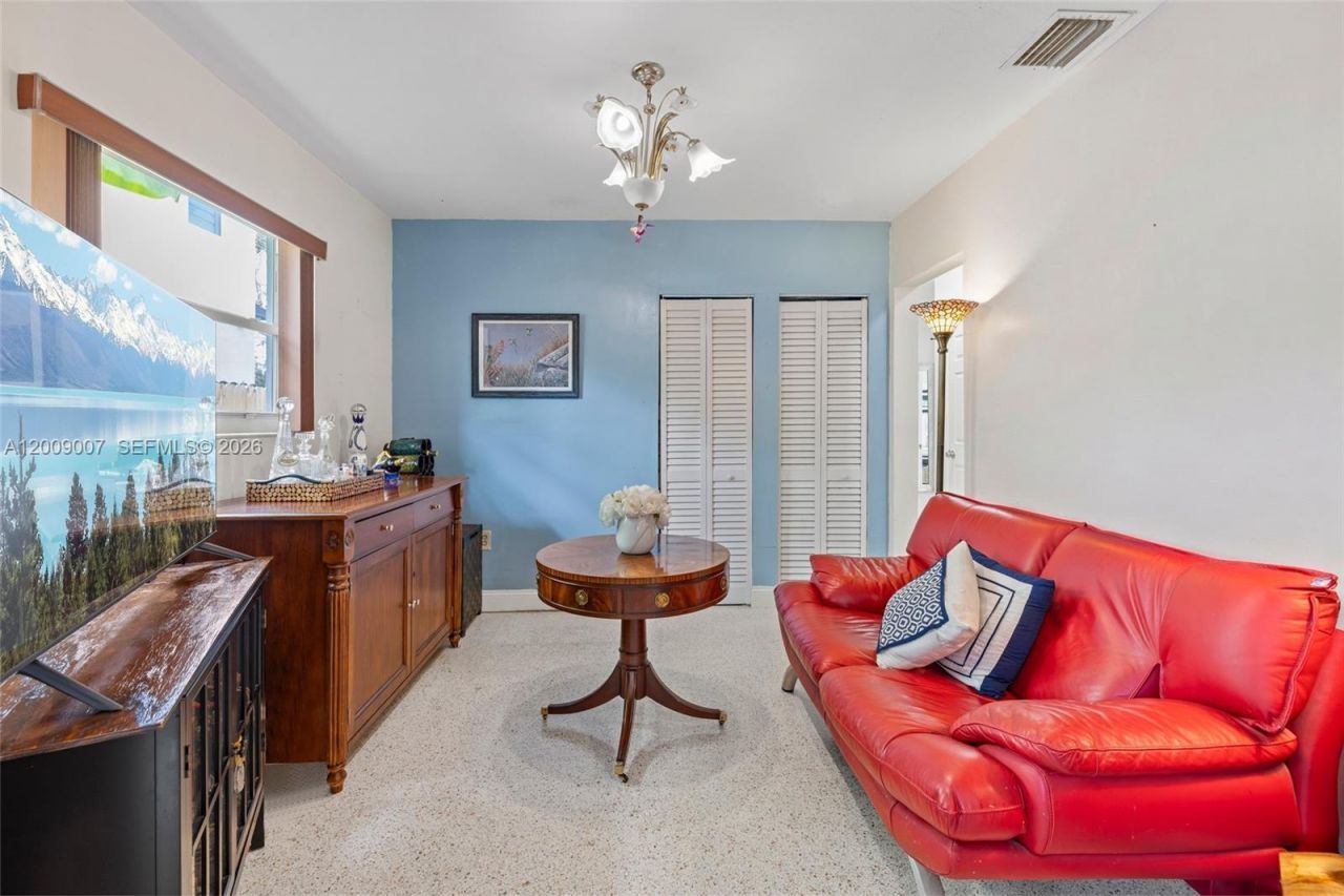 7840 SW 67th Ave, South Miami, FL 33143 Photo