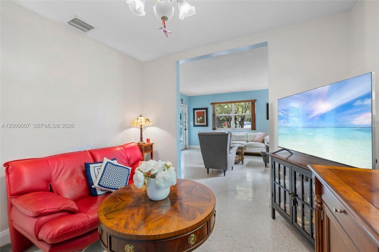 7840 SW 67th Ave, South Miami, FL 33143 Photo