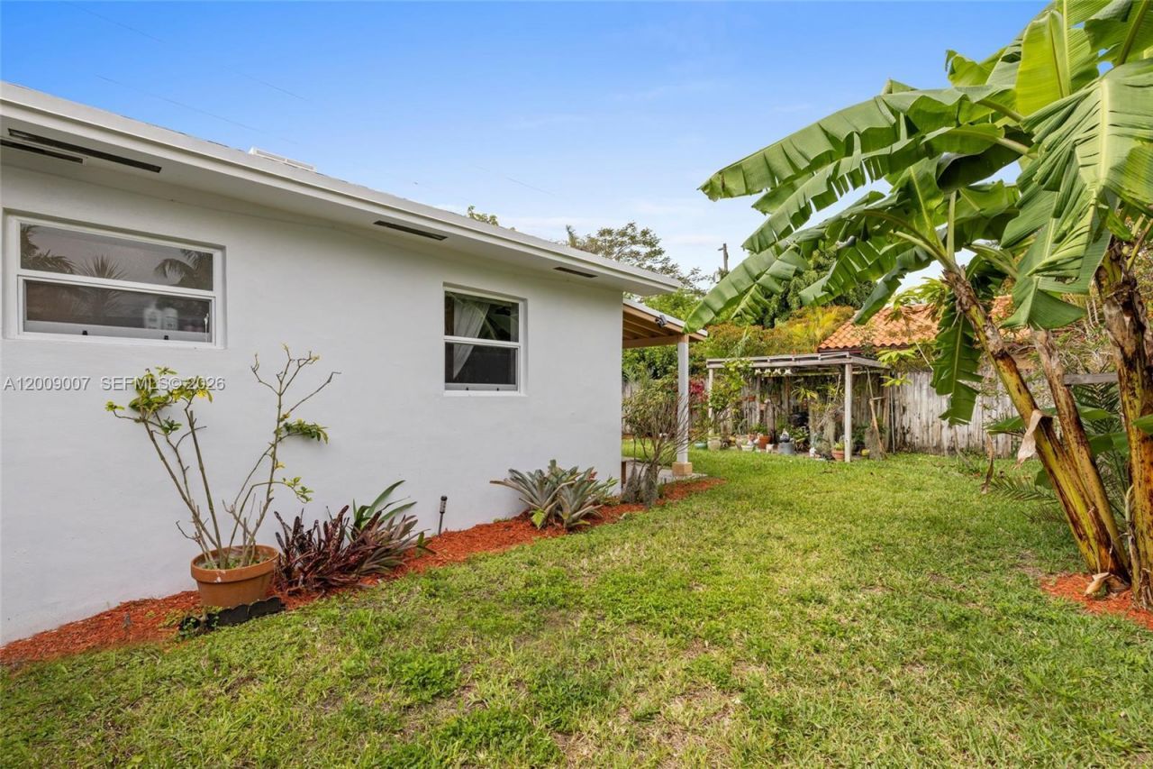 7840 SW 67th Ave, South Miami, FL 33143 Photo