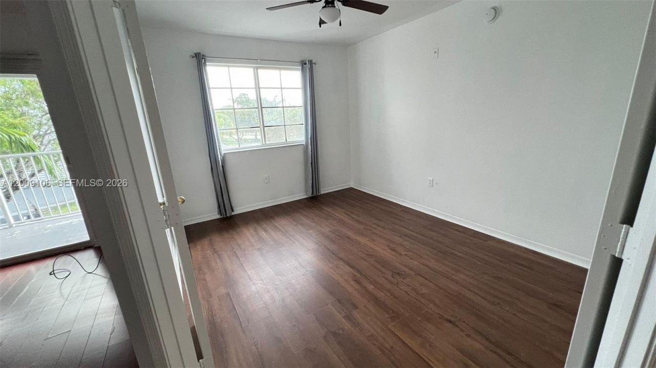 711 SW 111th Way, Unit 301, Pembroke Pines, FL 33025 Photo