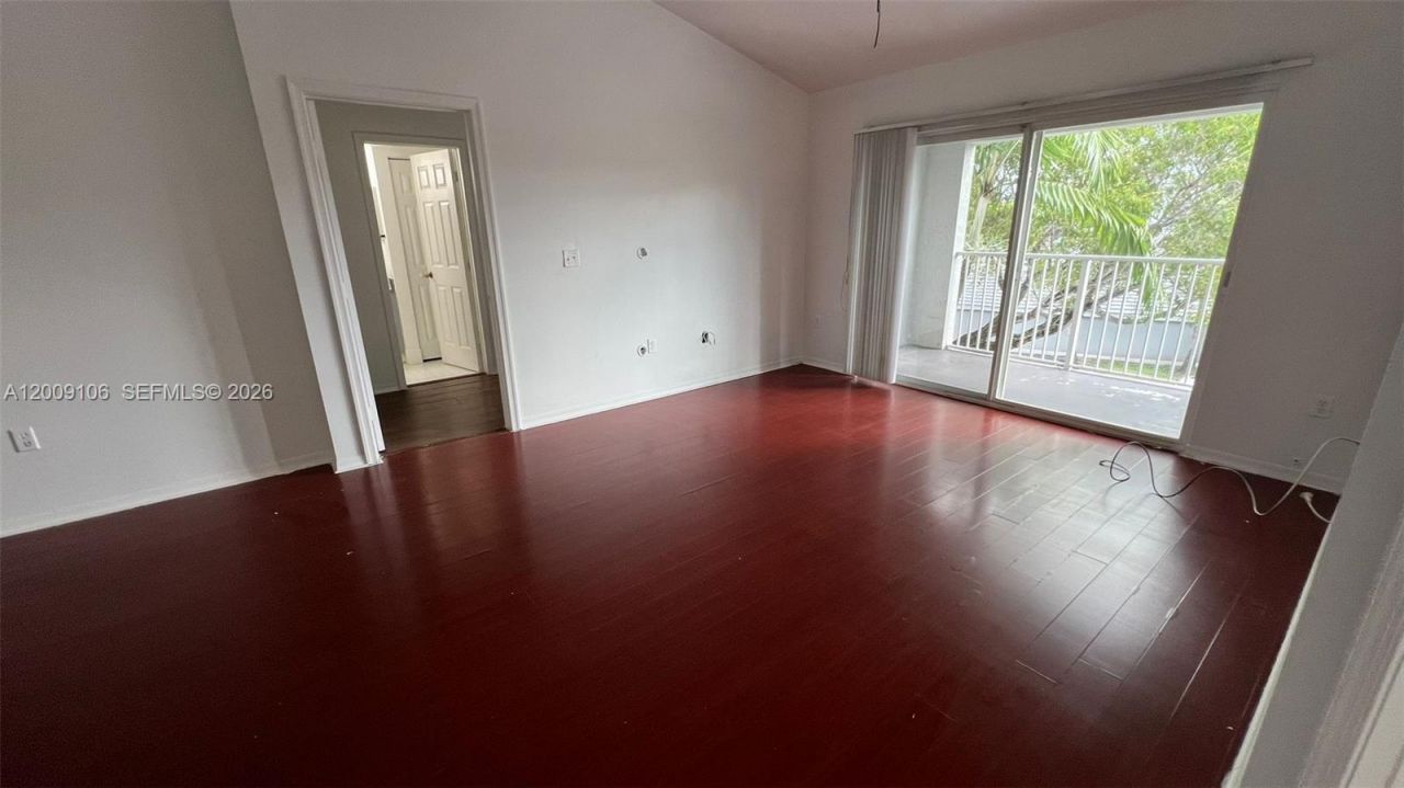 711 SW 111th Way, Unit 301, Pembroke Pines, FL 33025 Photo