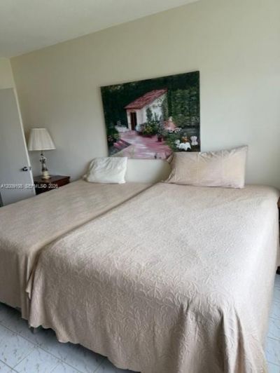 450 Golden Isles Dr , Unit 2G, Hallandale Beach, FL 33009 Photo