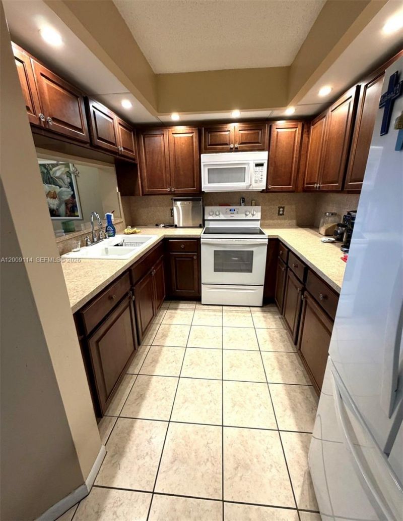 12800 SW 7th Ct , Unit 102G, Pembroke Pines, FL 33027 Photo