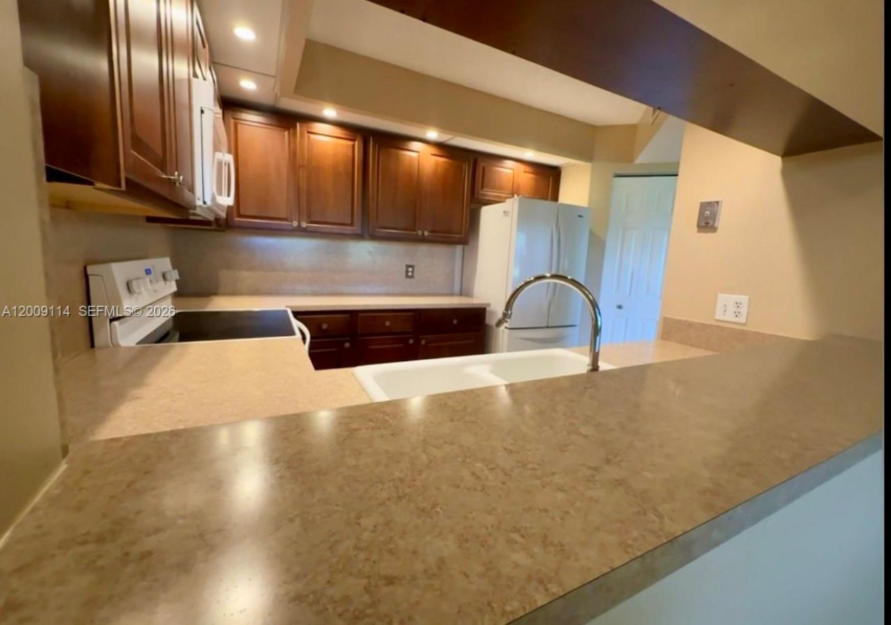 12800 SW 7th Ct, Unit 102G, Pembroke Pines, FL 33027 Photo