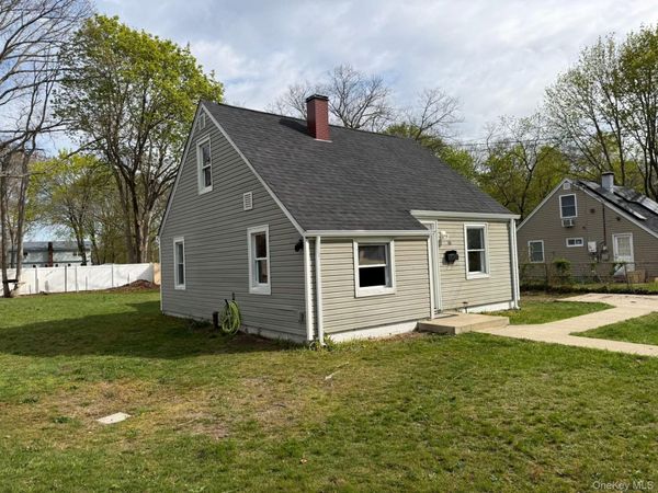 Central Islip, NY 11722