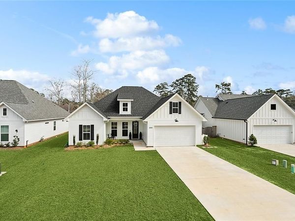 2313 COURS CARSON Street, Mandeville, LA 70448