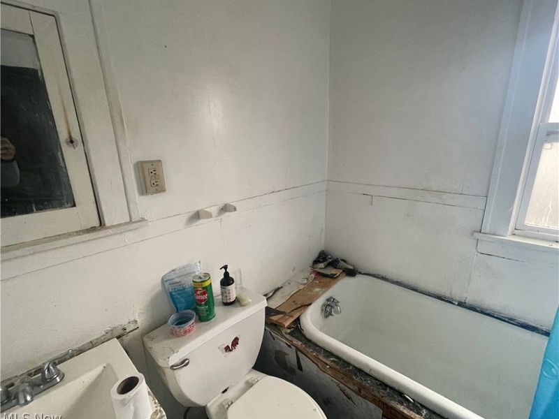 12313 Rexford Avenue, Cleveland, OH 44105 Photo 19