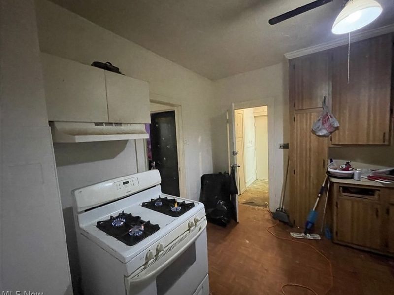 12313 Rexford Avenue, Cleveland, OH 44105 Photo 27