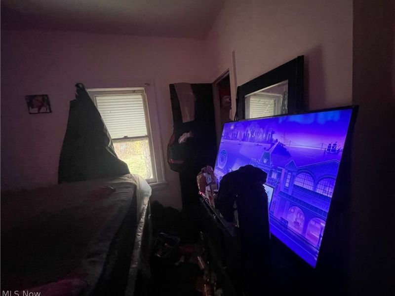 12313 Rexford Avenue, Cleveland, OH 44105 Photo 31