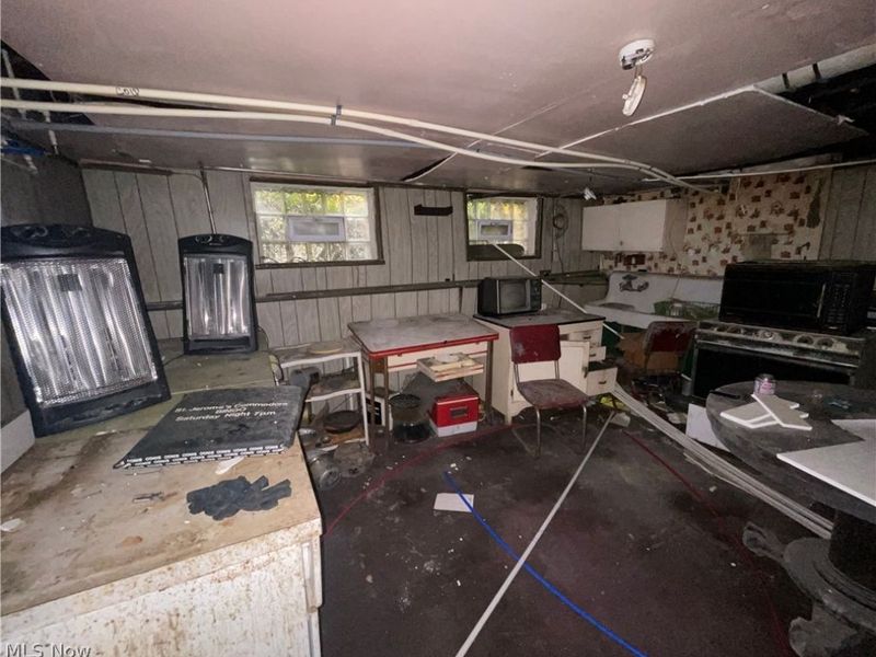 12313 Rexford Avenue, Cleveland, OH 44105 Photo 41