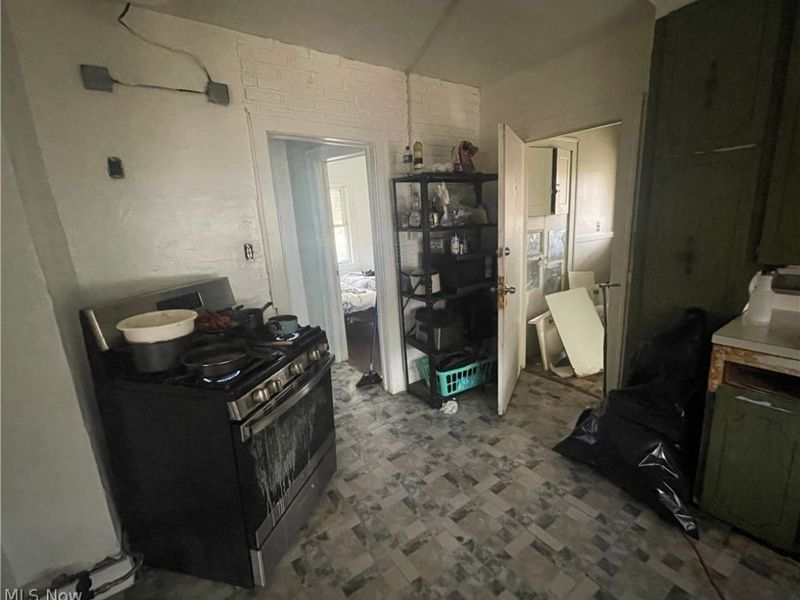 12313 Rexford Avenue, Cleveland, OH 44105 Photo 9