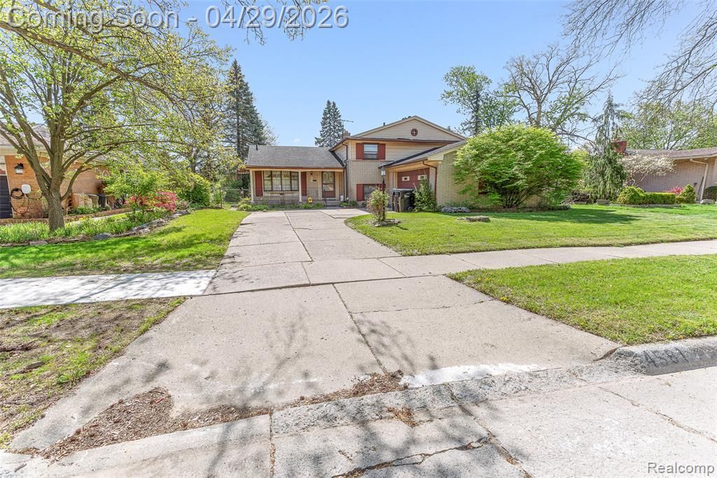 4581 Parkside Boulevard, Allen Park, MI 48101 Main Photo
