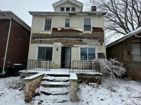 9613 American Street, Detroit, MI 48204