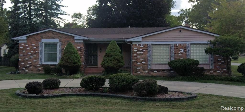 23801 Twining Drive, Southfield, MI 48075 Main Photo