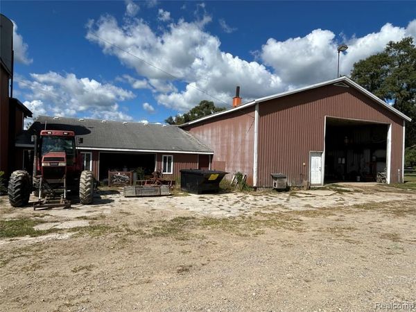 16465 Almont , Berlin Twp, MI 48002