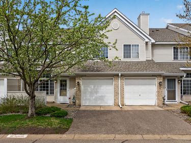 9249 Troon Court , Woodbury, MN 55125