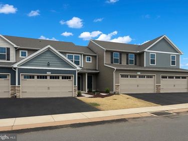 7272 WHITE OAK BOULEVARD , HARRISBURG, PA 17112