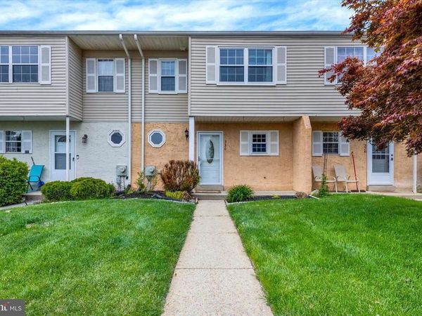 330 CARLYN COURT, DOWNINGTOWN, PA 19335