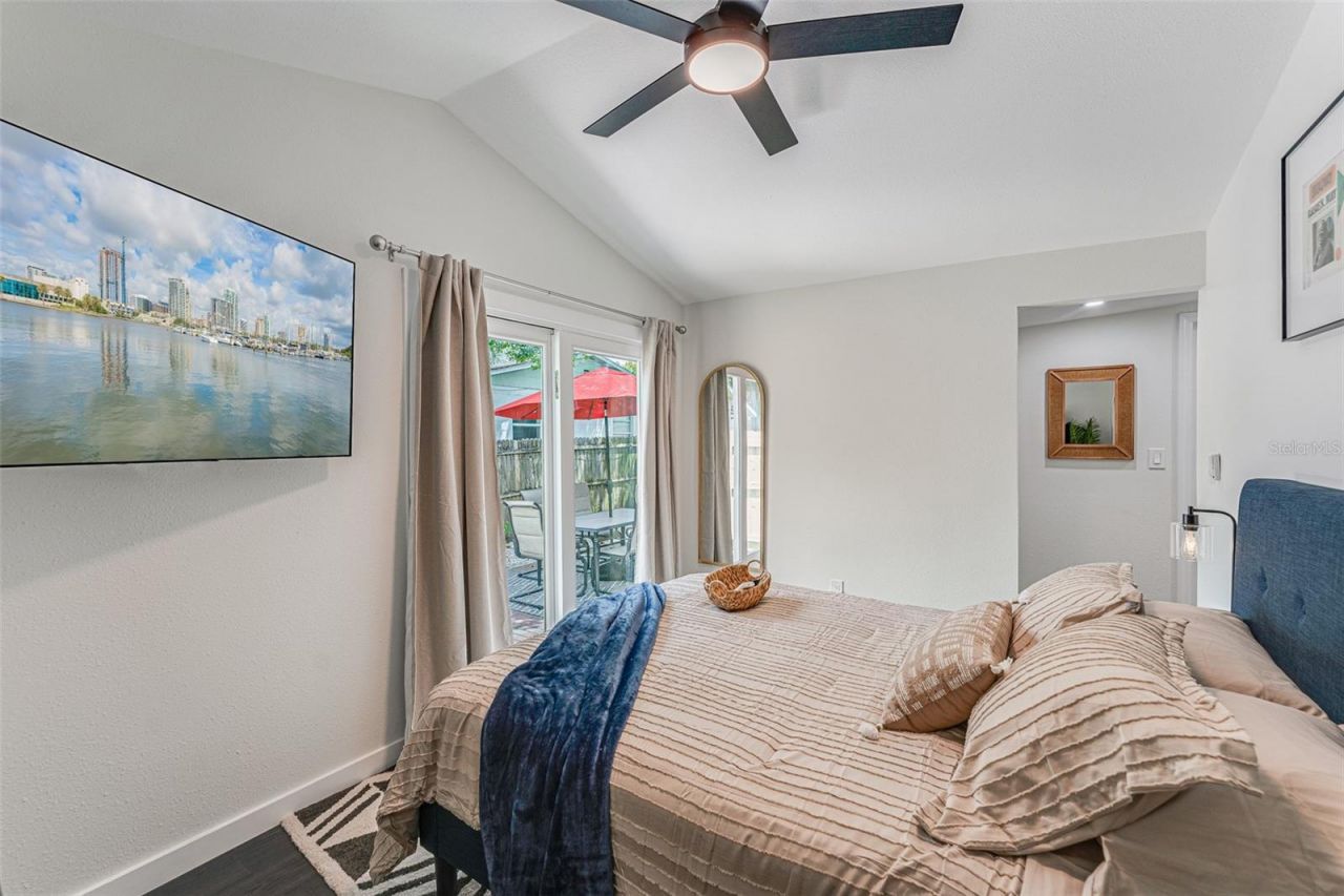 4651 22nd Avenue N, Saint Petersburg, FL 33713 Photo
