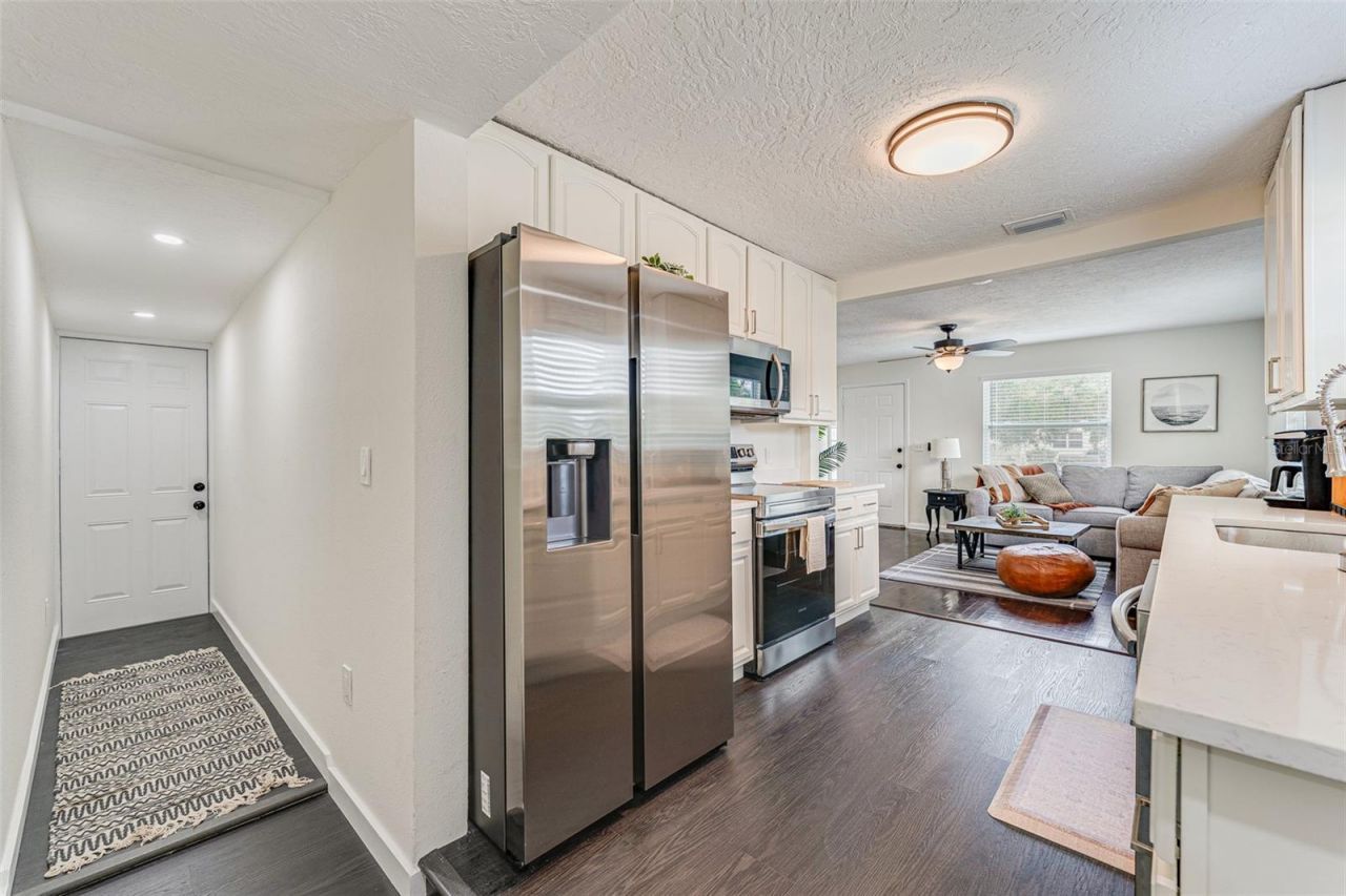 4651 22nd Avenue N, Saint Petersburg, FL 33713 Photo