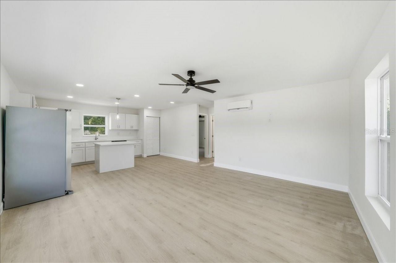 4651 22nd Avenue N, Saint Petersburg, FL 33713 Photo