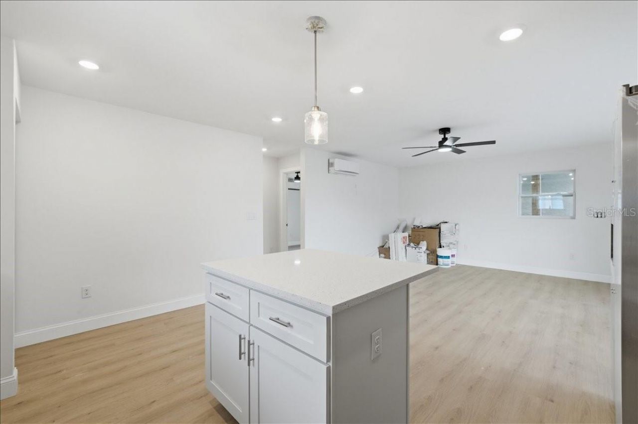 4651 22nd Avenue N, Saint Petersburg, FL 33713 Photo