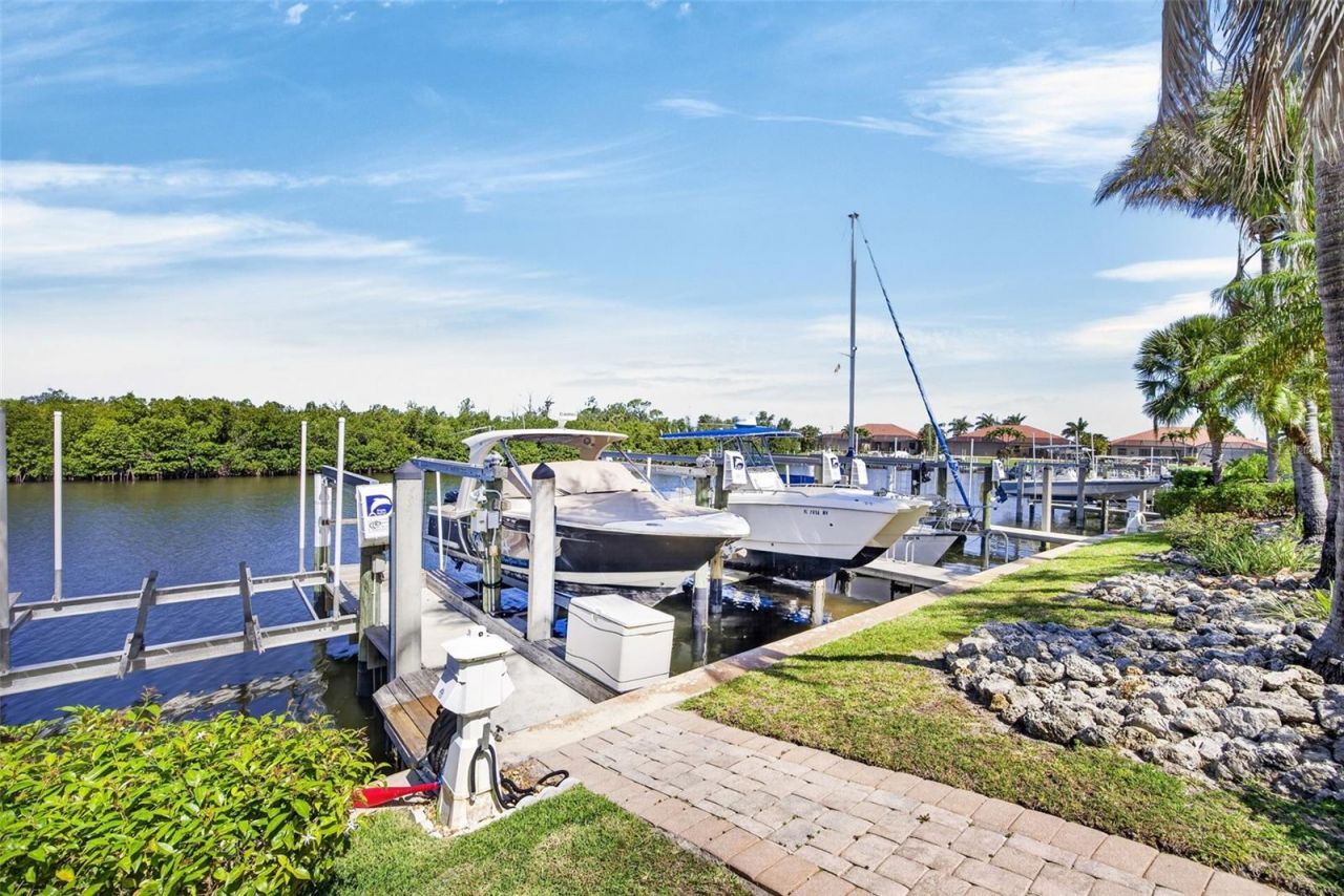 3239 Purple Martin Drive, Unit 112, Punta Gorda, FL 33950 Photo