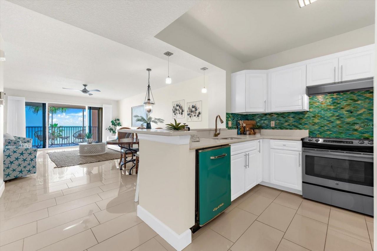 16500 Gulf Boulevard, Unit 352, North Redington Beach, FL 33708 Photo