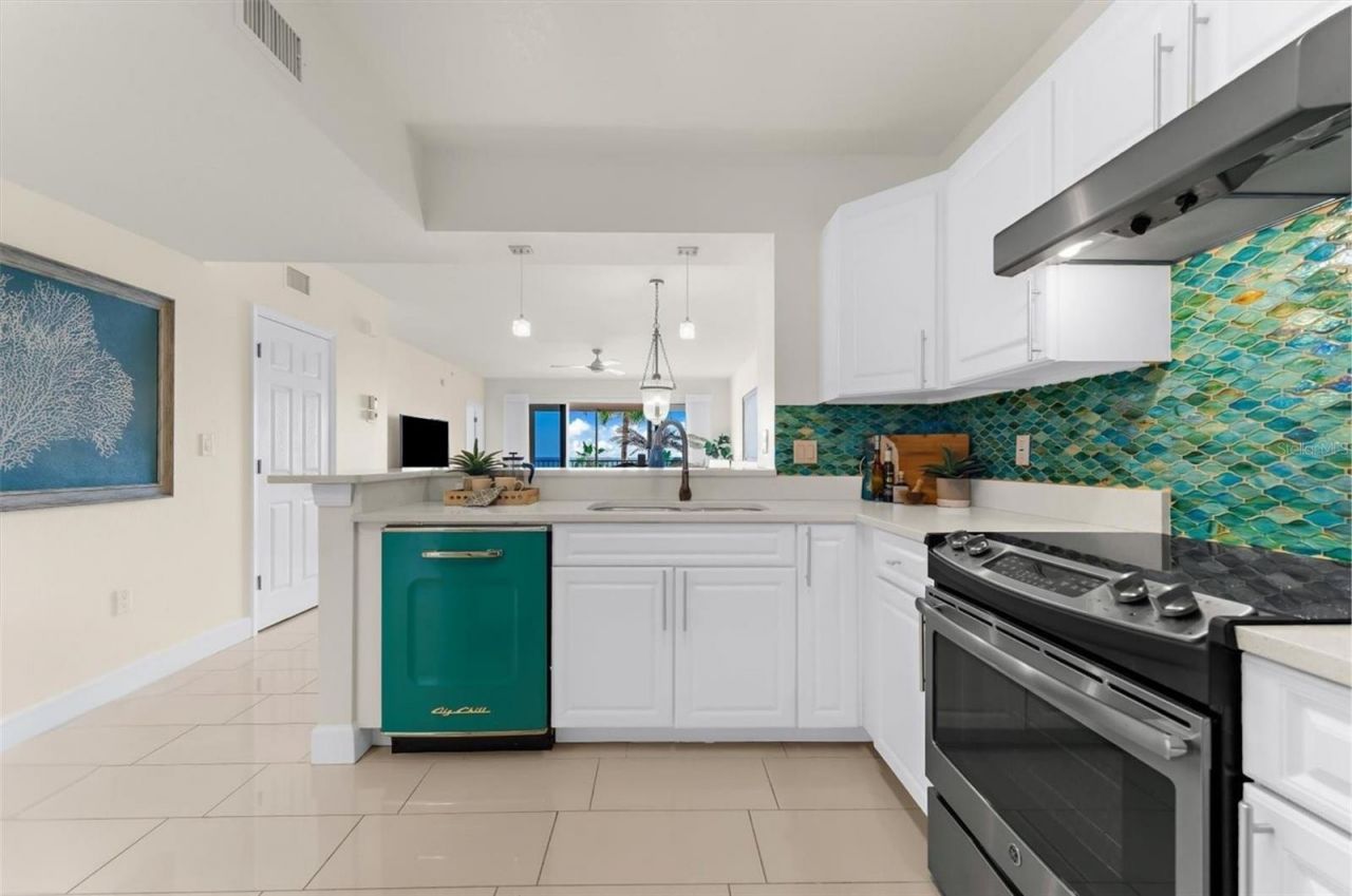 16500 Gulf Boulevard, Unit 352, North Redington Beach, FL 33708 Photo