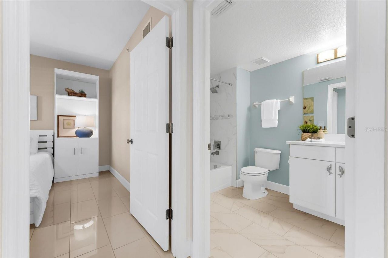 16500 Gulf Boulevard, Unit 352, North Redington Beach, FL 33708 Photo