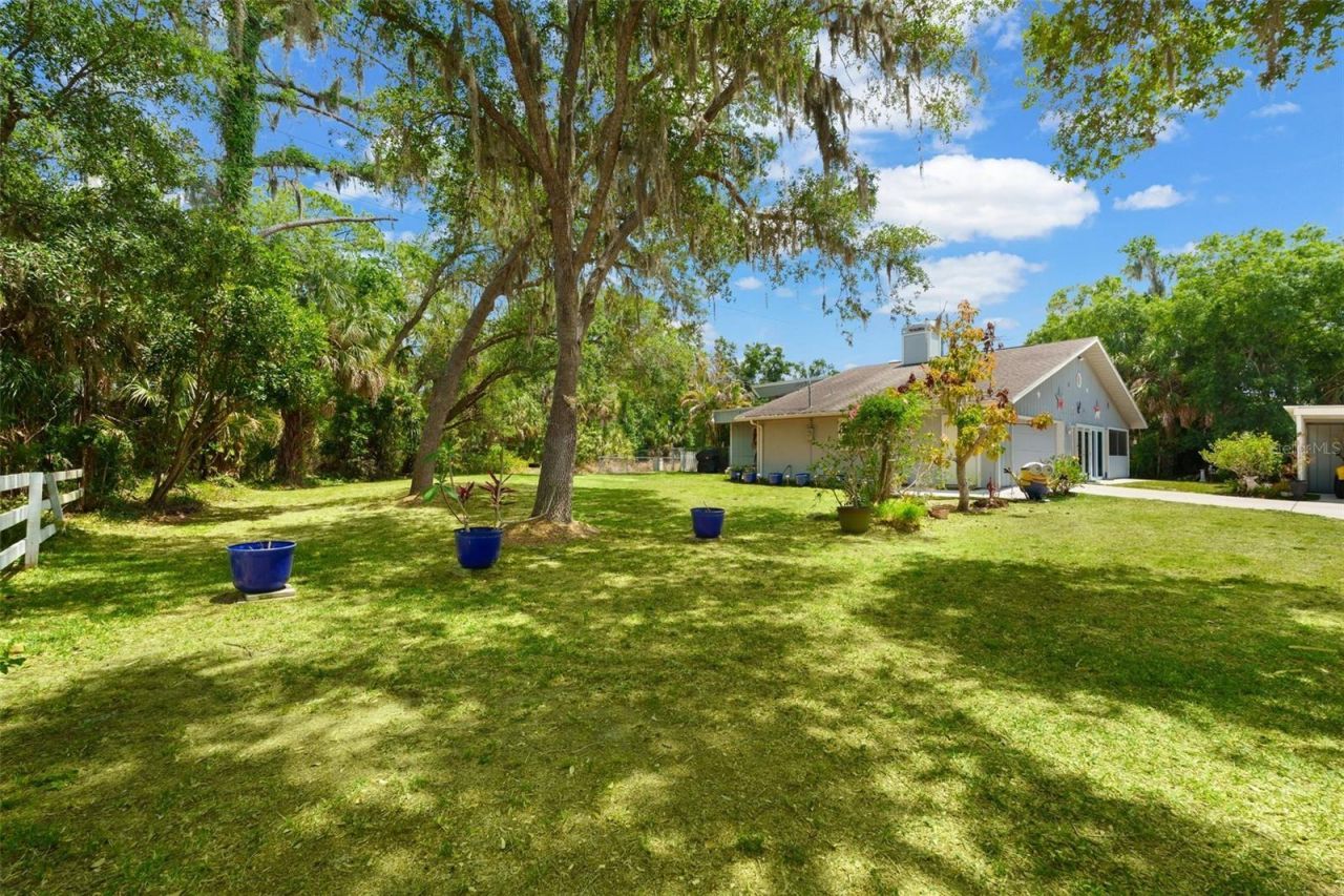 2070 59th Street, Sarasota, FL 34243 Photo