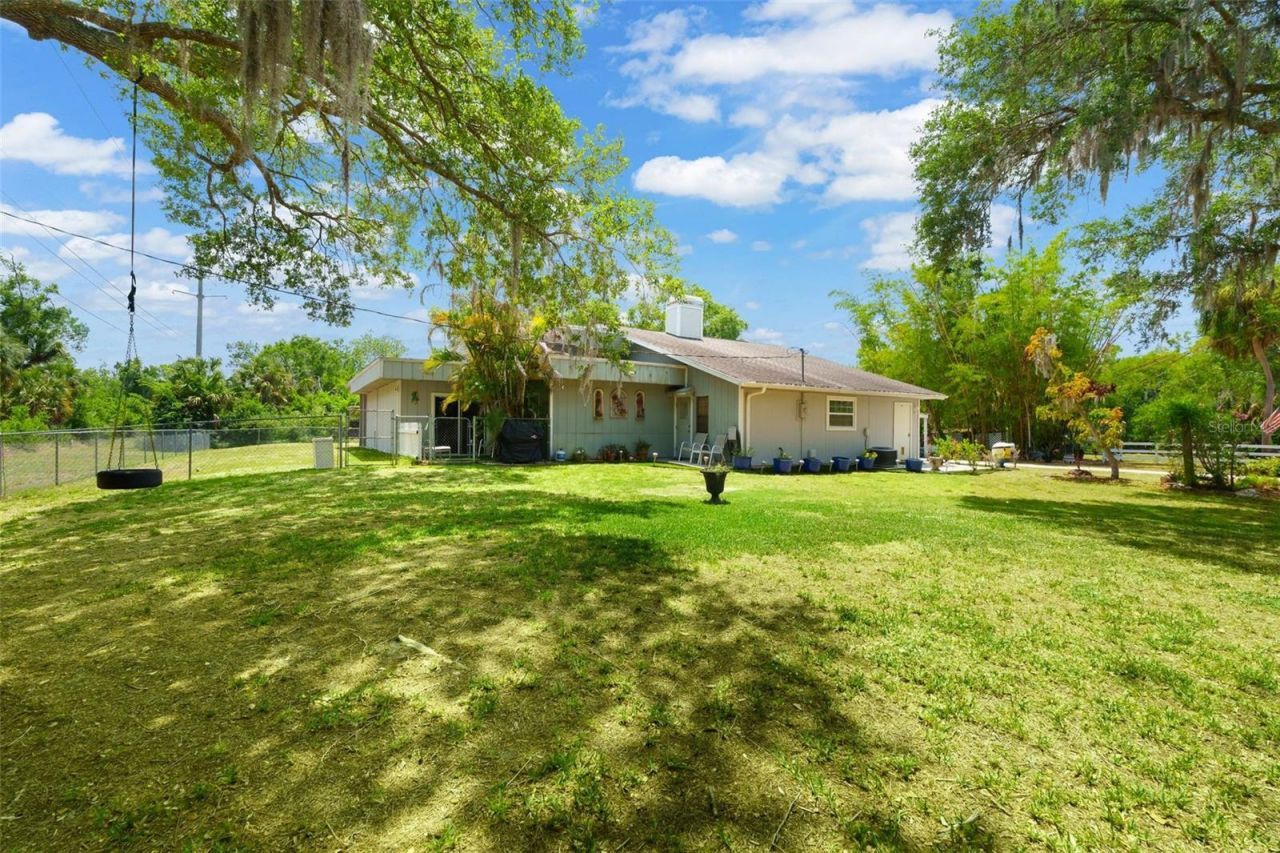 2070 59th Street, Sarasota, FL 34243 Photo