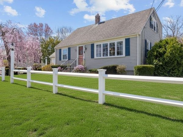 16 Marion Rd, Weymouth, MA 02191