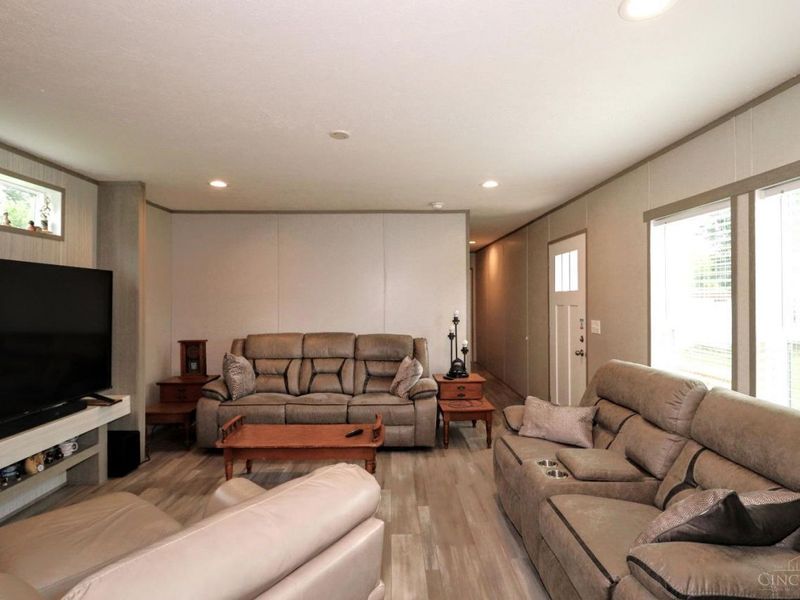 11515 Dundee Drive, Paint Twp, OH 45133 Photo 31