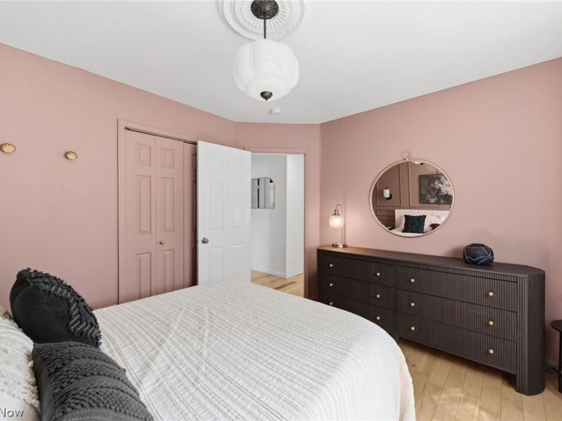 5820 Parkview Lane, Fairview Park, OH 44126 Photo 20