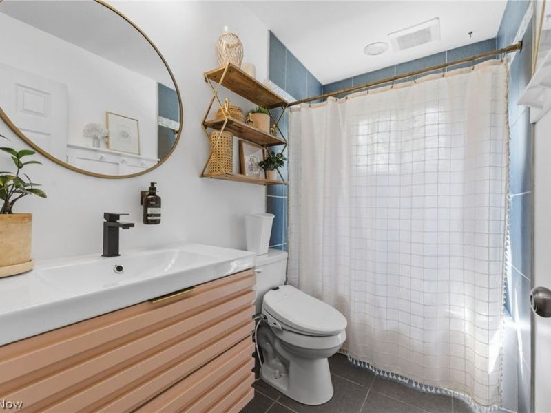 5820 Parkview Lane, Fairview Park, OH 44126 Photo 21