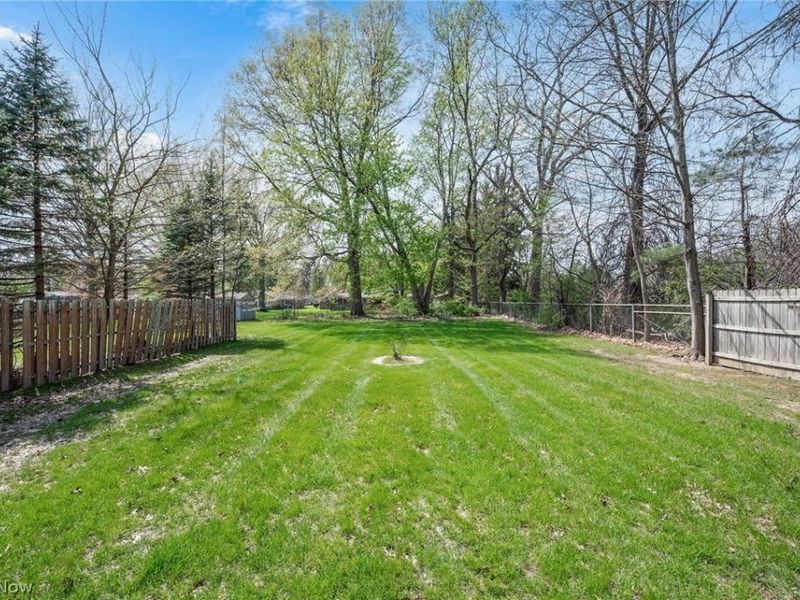 5820 Parkview Lane, Fairview Park, OH 44126 Photo 30