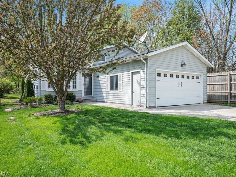 5820 Parkview Lane, Fairview Park, OH 44126 Photo 31